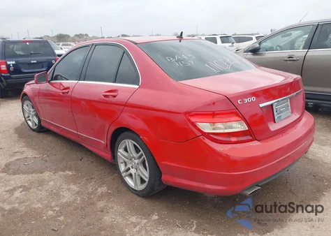 2011 Mercedes-Benz C 300 Luxury/Sport из США, поврежденный, VIN WDDGF5EB0BA451159